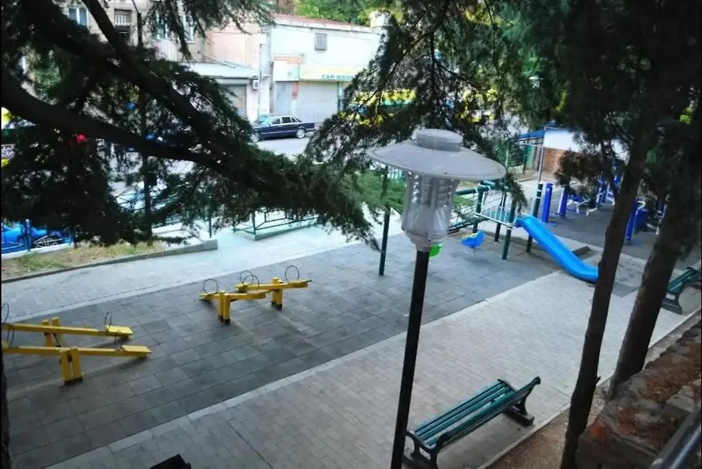 Nikas Apartment With Balcony In Old Тбилиси 0*,
